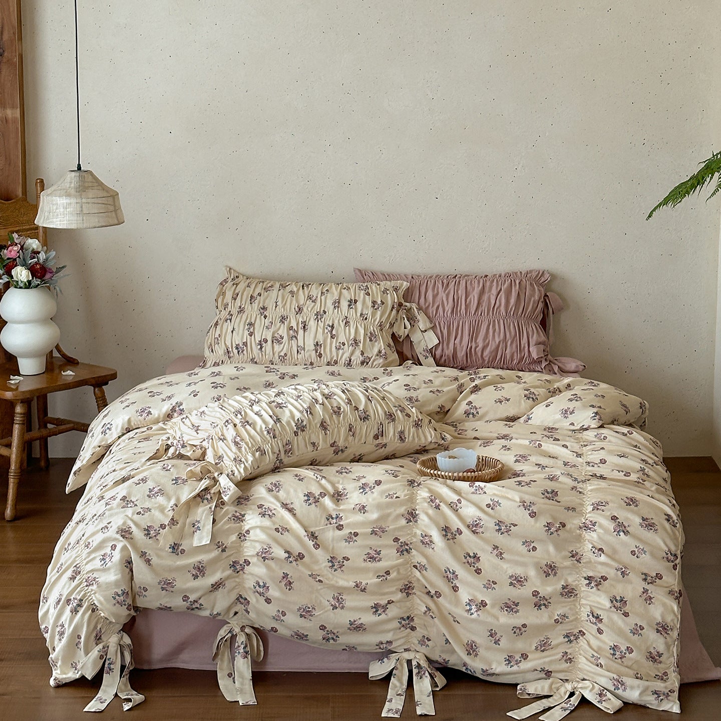 Tessa Floral Bedding Set / Pink