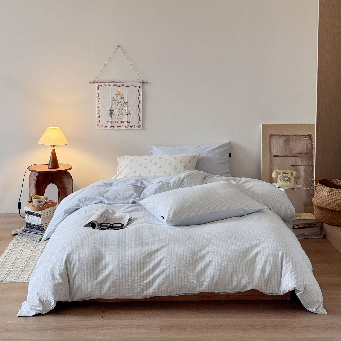 Peony Jacquard Bedding Set / Blue
