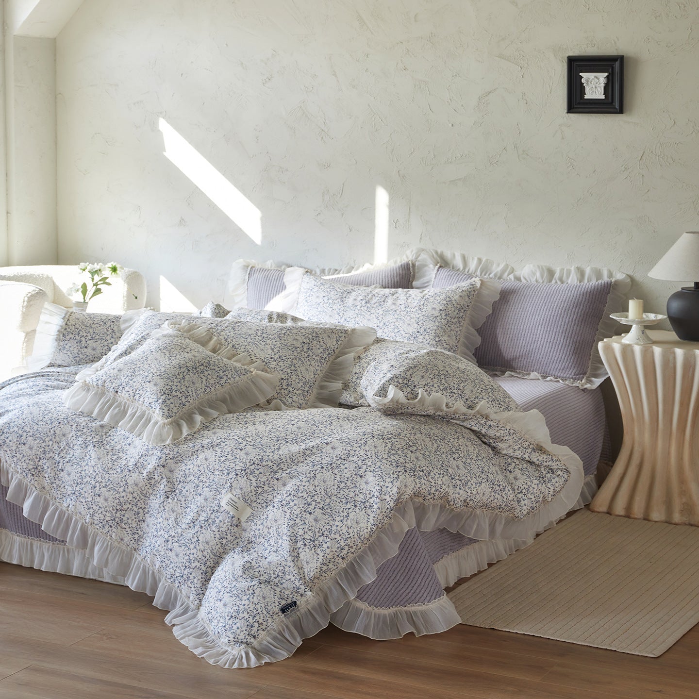 Harper Floral Ruffle Bedding Set / Purple