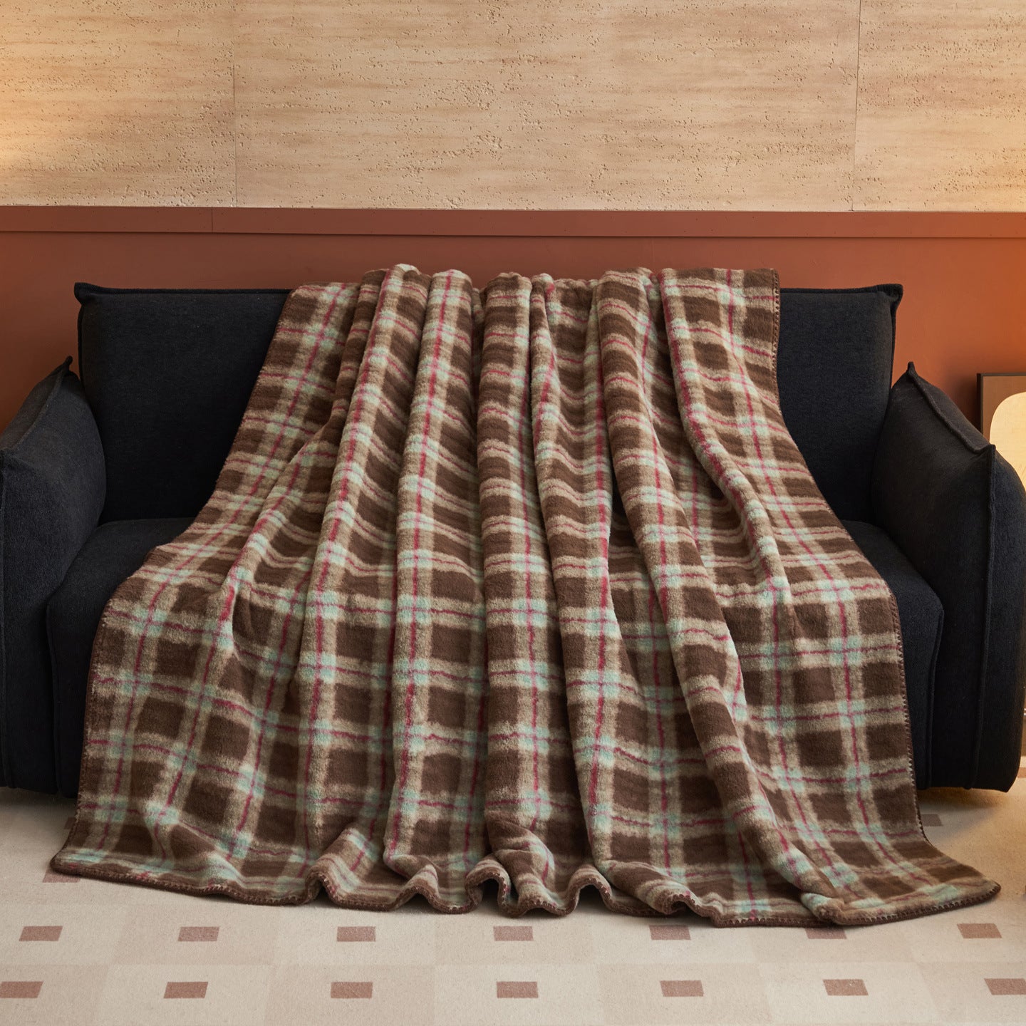 Asher Fleece Throw Blanket / Brown