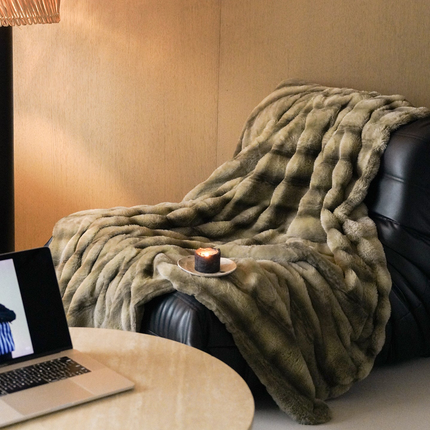 Caleb Fleece Throw Blanket / Green