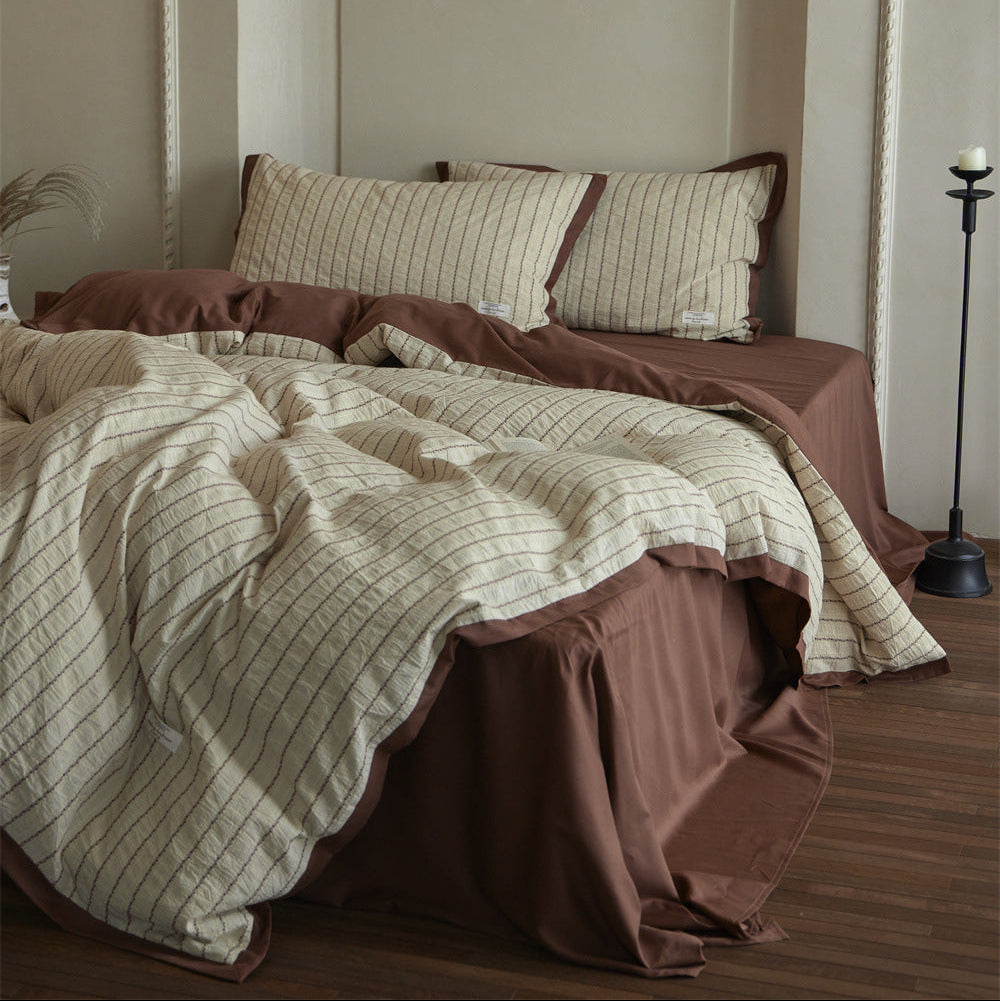 Emery Jacquard Bedding Set / Brown
