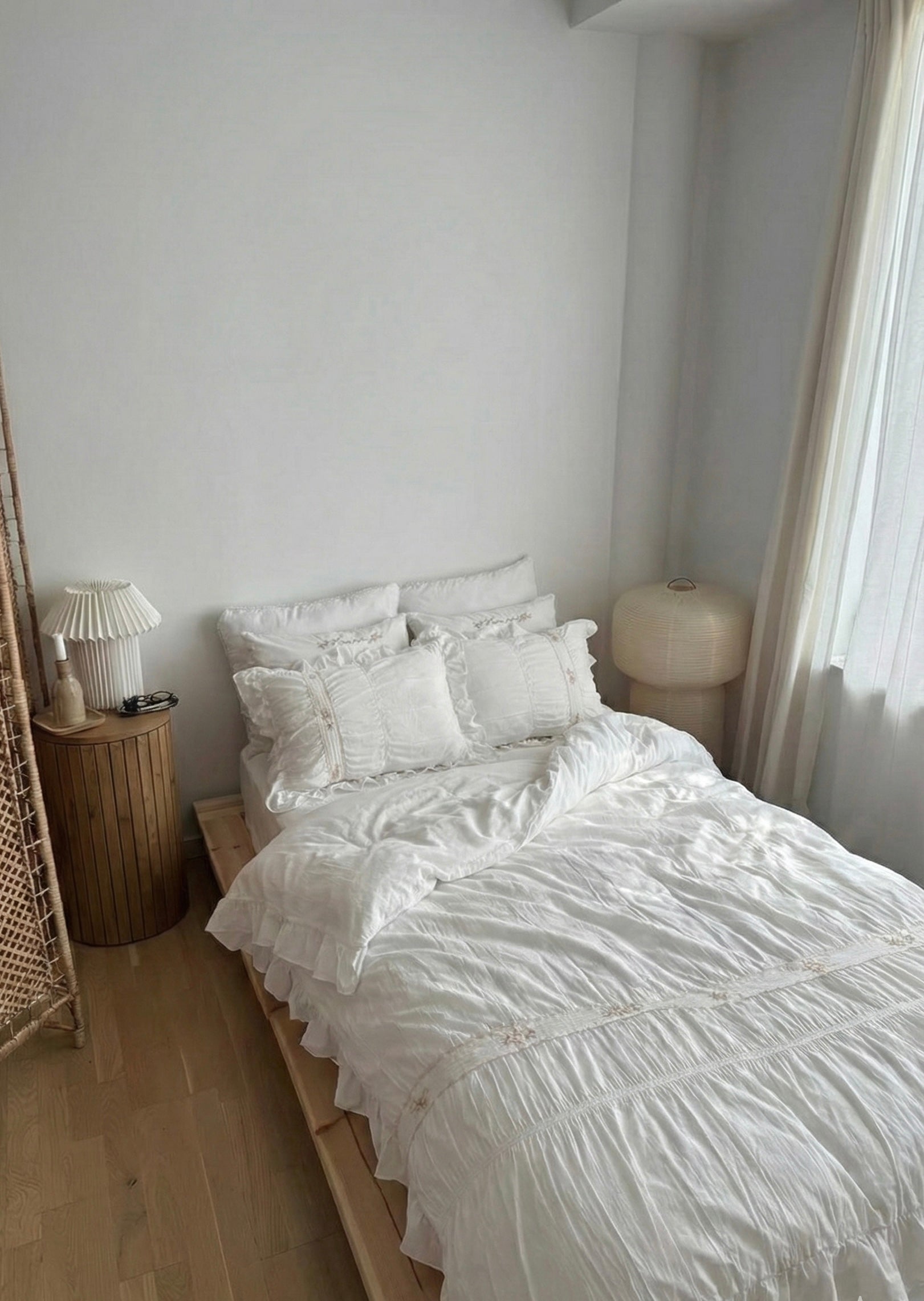 Embroidered Lace Ruffle Small Room Bedding Set / White