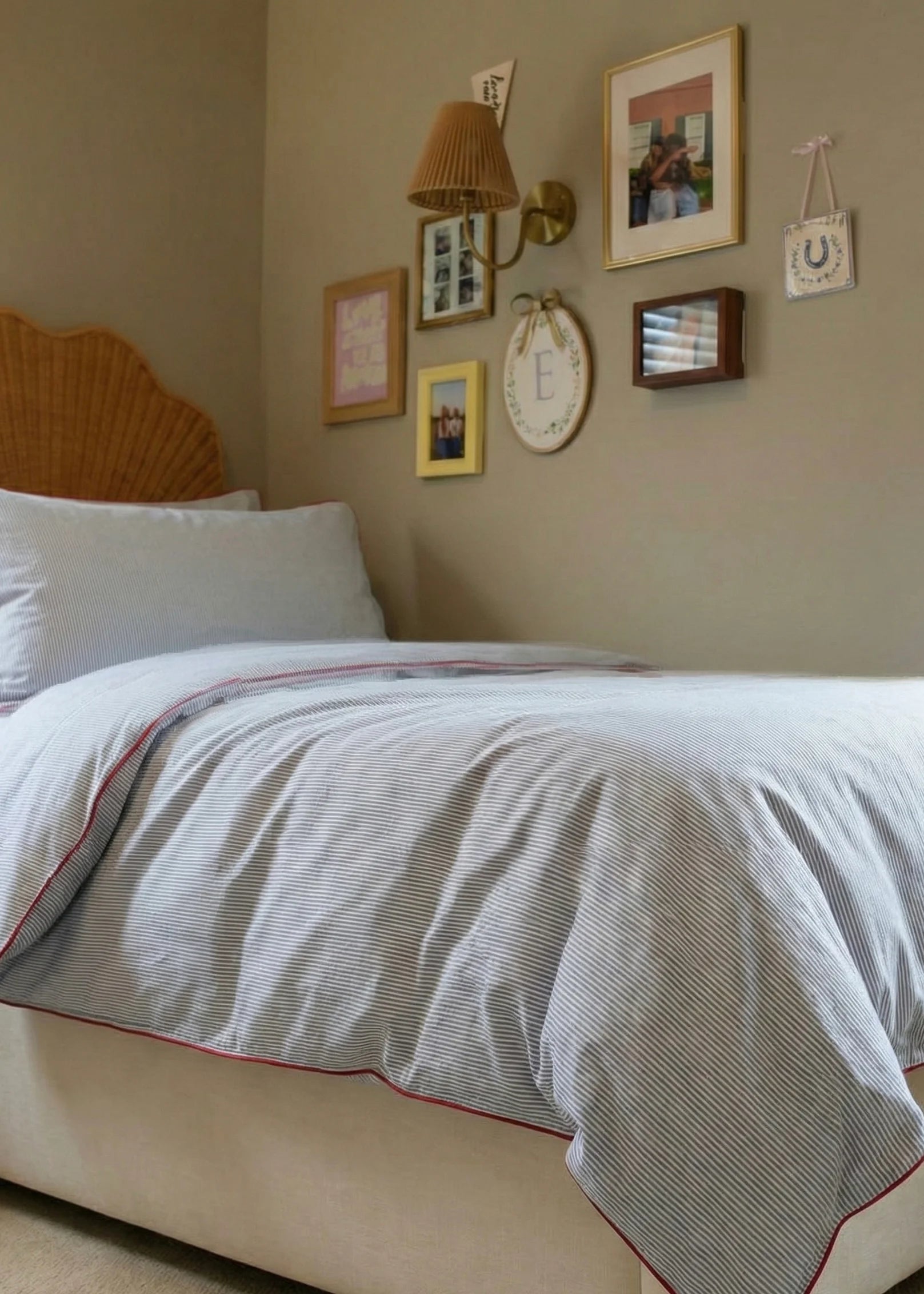 Joce Striped Small Room Bedding Set / Blue