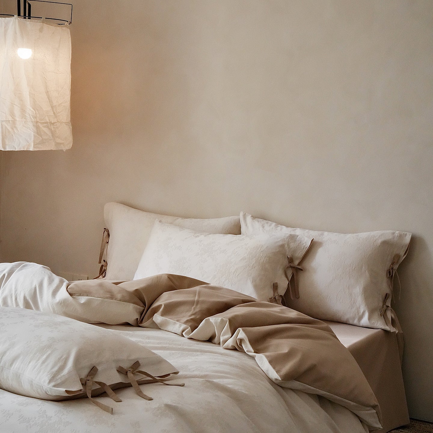 Liora Ribbon Bow Tied Floral Bedding Set / White