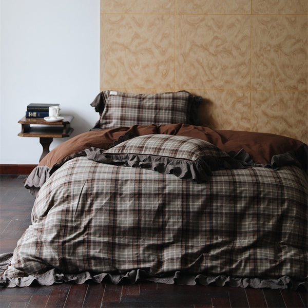 Beau Dark Academia Vintage Ruffle Bedding Set / Brown Plaid