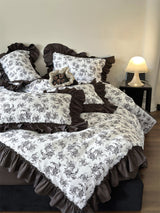 Aimé Romantic Vintage Ruffle Bedding Set / White