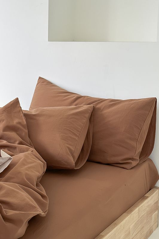 Modern Washed Cotton Bedding Set / Brown