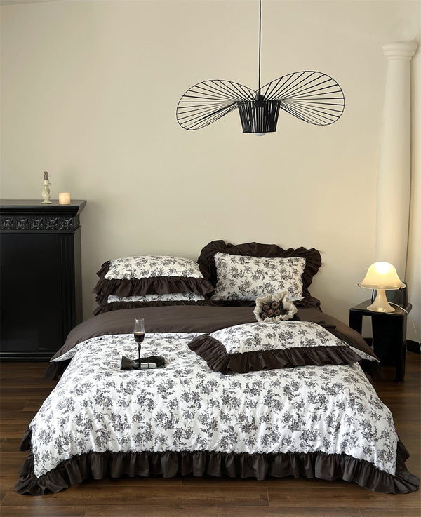 Aimé Romantic Vintage Ruffle Bedding Set / Gray