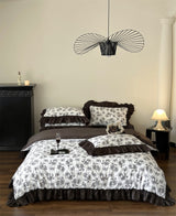 Aimé Romantic Vintage Ruffle Bedding Set / White