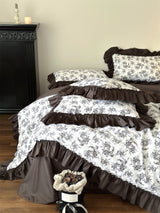 Aimé Romantic Vintage Ruffle Bedding Set / White