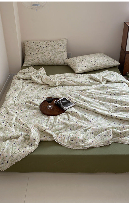 Earthy Cottagecore Floral Comforter Blanket Set / Matcha Green