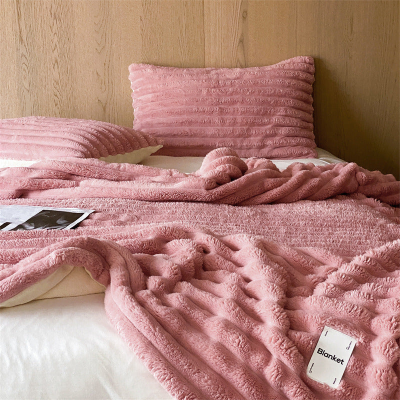 Plush Cozy Jacquard Blanket / Blue Blankets