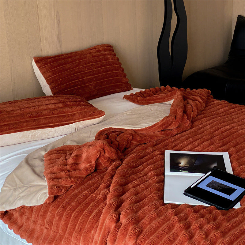 Plush Cozy Jacquard Blanket / Blue Blankets