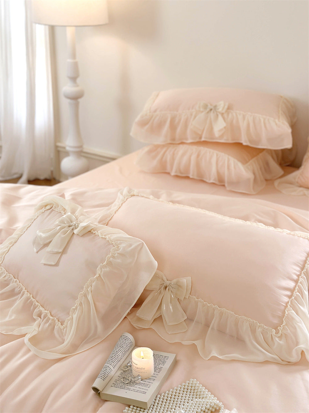 Ribbon Bow Airy Lace Bedding Set / Cream White