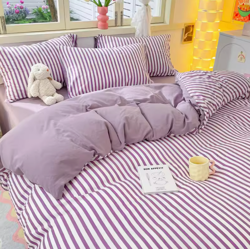 Striped Bedding Set / Purple