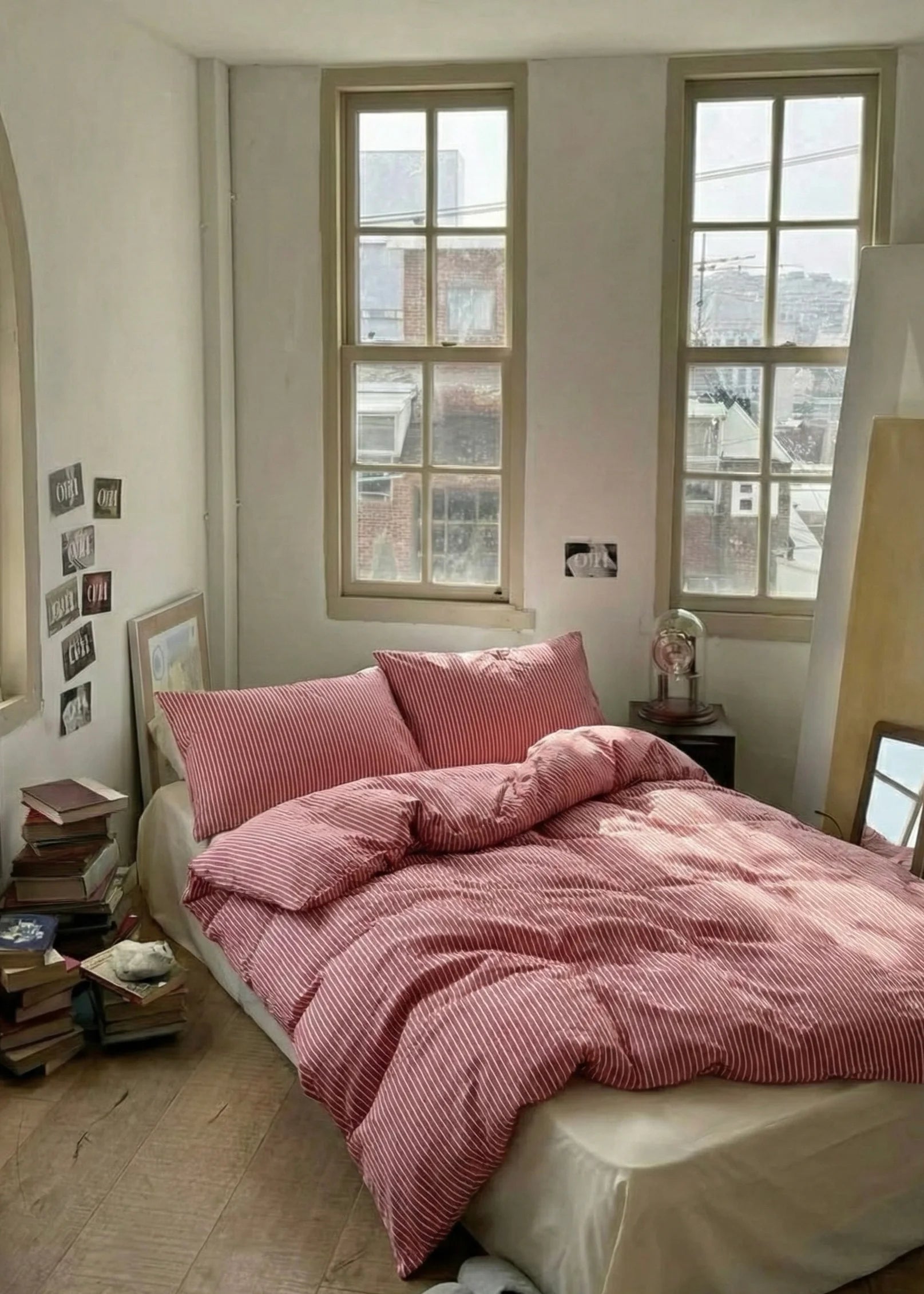 Thin Striped Small Room Bedding Set / Red