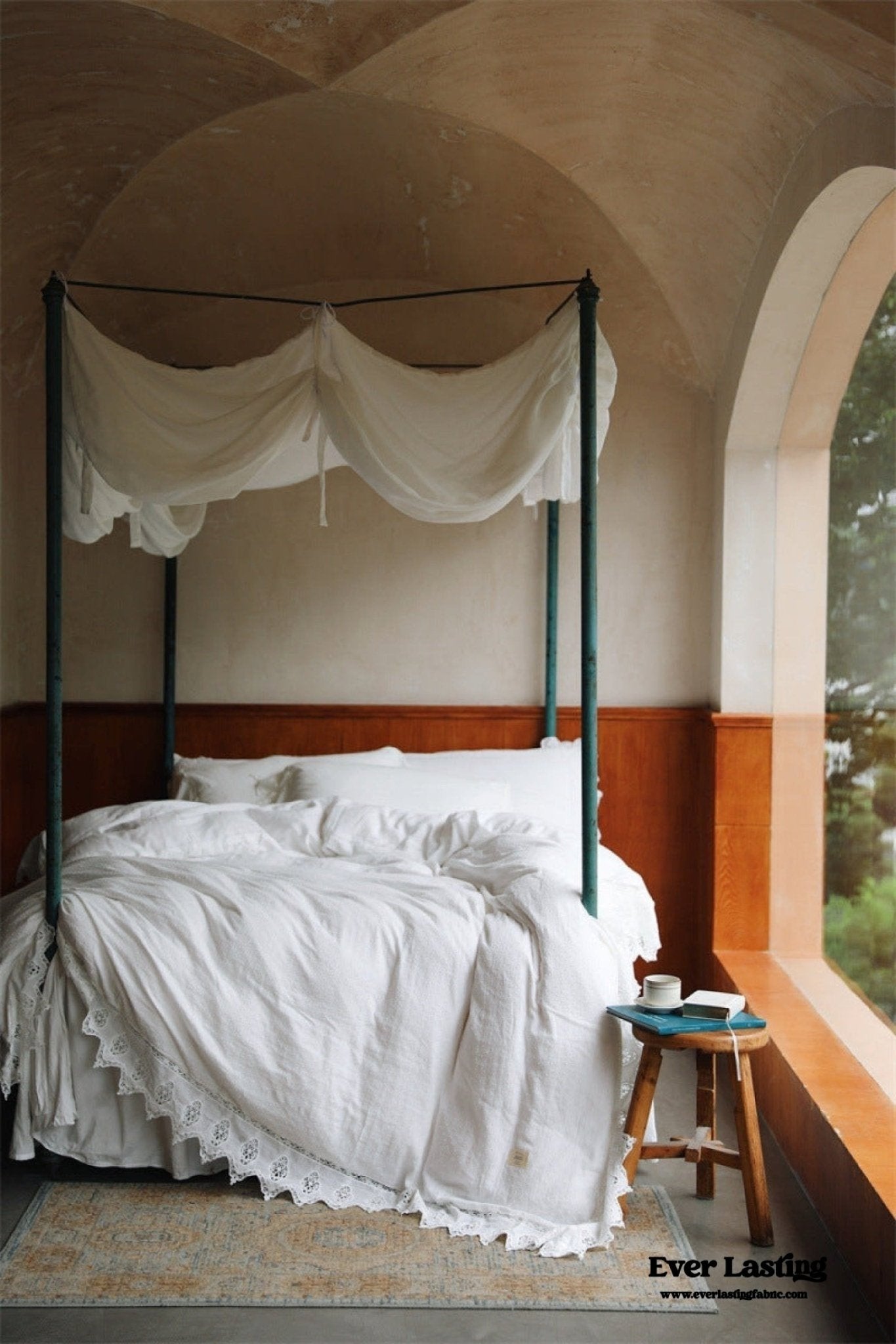 Aimé Romantic Vintage Ruffle Bedding Set / Gray - Ever Lasting