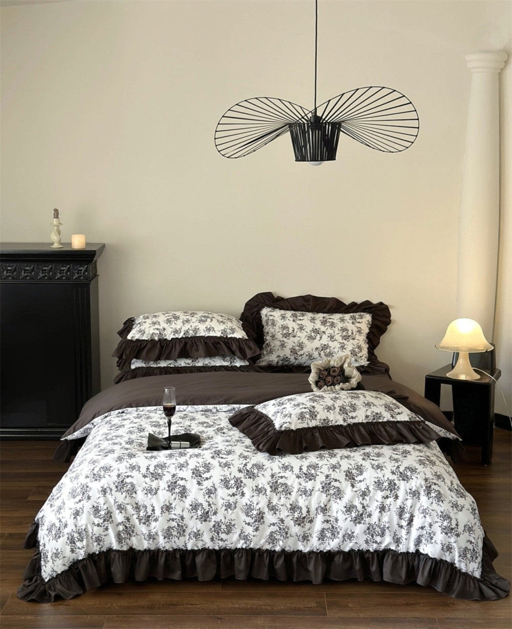 Aimé Romantic Vintage Ruffle Bedding Set / Gray - Ever Lasting