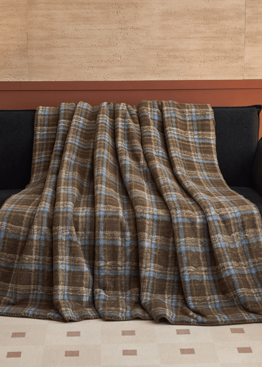  - Ever Lasting - Asher Fleece Throw Blanket / Brown - Blankets - Ever Lasting