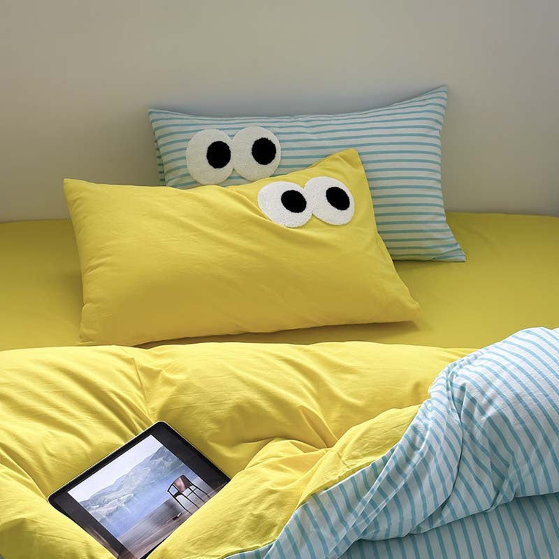 Assorted Googly Eyes Patterned Pillowcases Yellow +