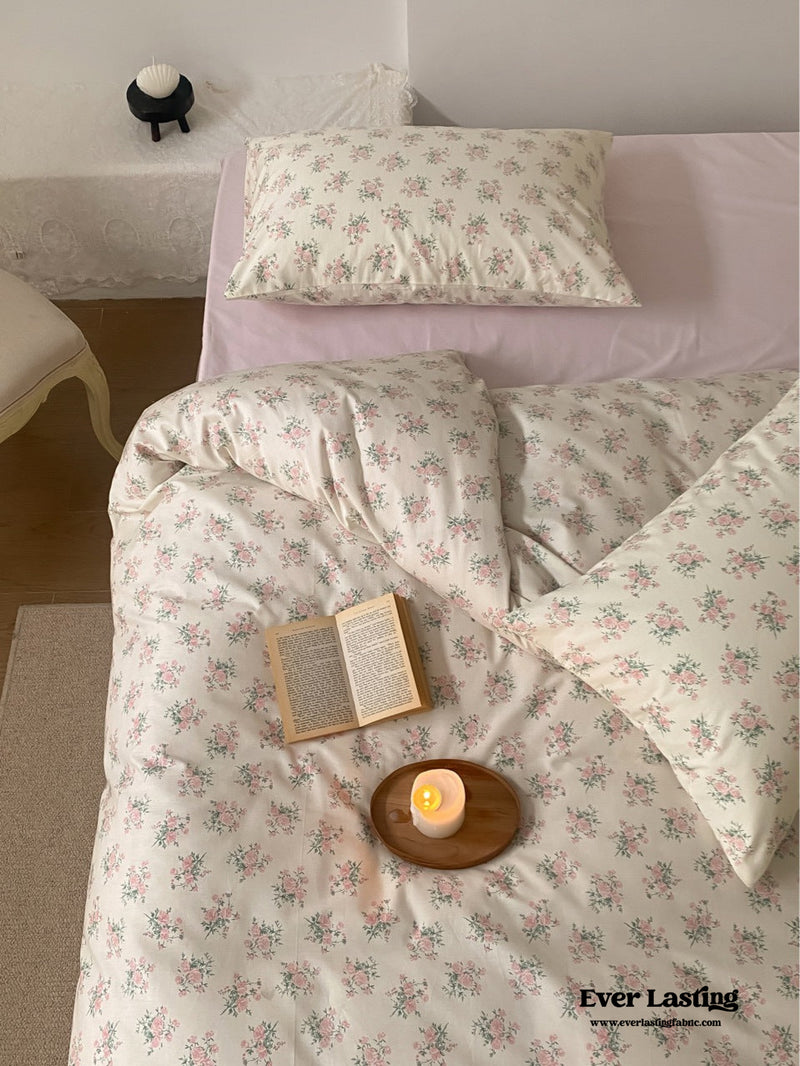 Blossom Floral Bedding Set / White Pink