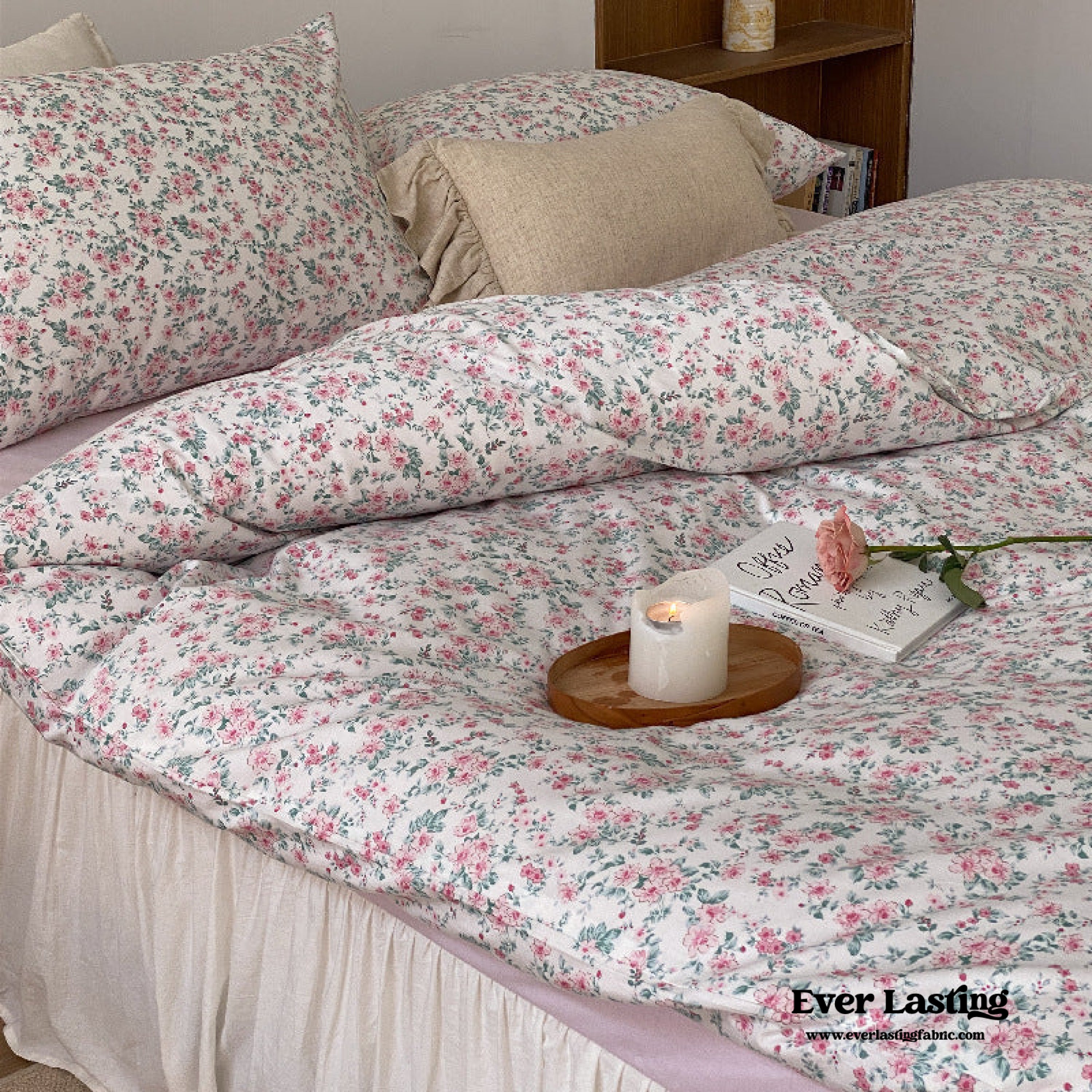 Blossom Floral Bedding Set / White Pink