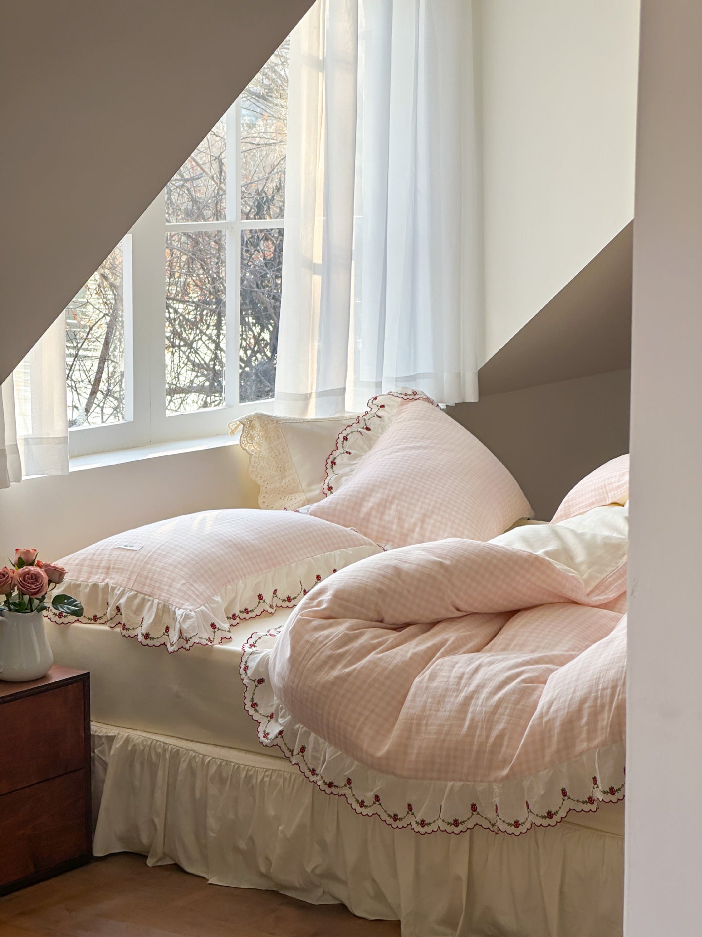  - Ever Lasting - Blue Gingham Floral Ruffle Bedding Bundle - Bedding Set - Ever Lasting