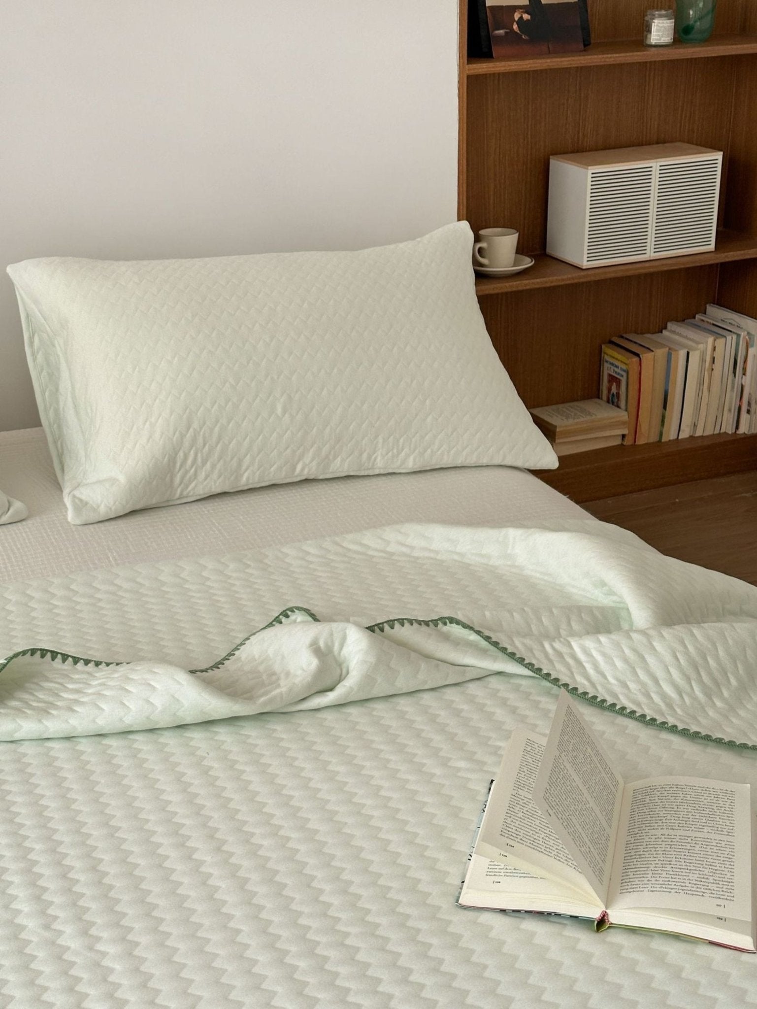 Breathable Pastel Knitted Blanket / Lemon Yellow - Ever Lasting