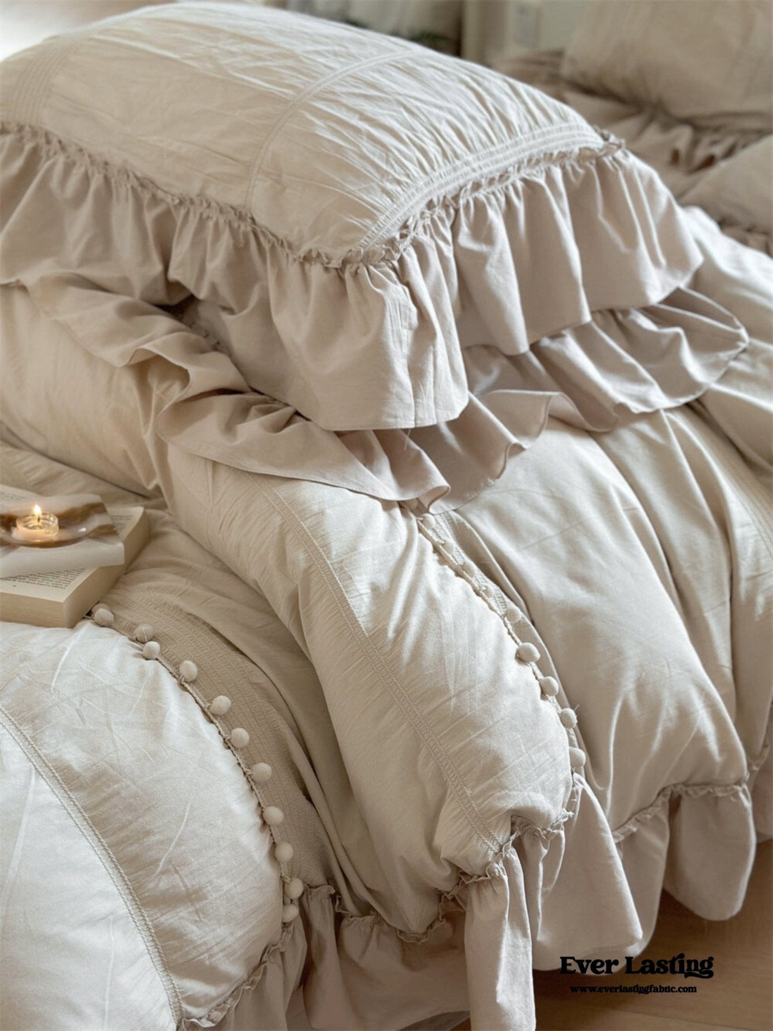 Bubble Washed Cotton Ruffle Bedding Set / White - Ever Lasting