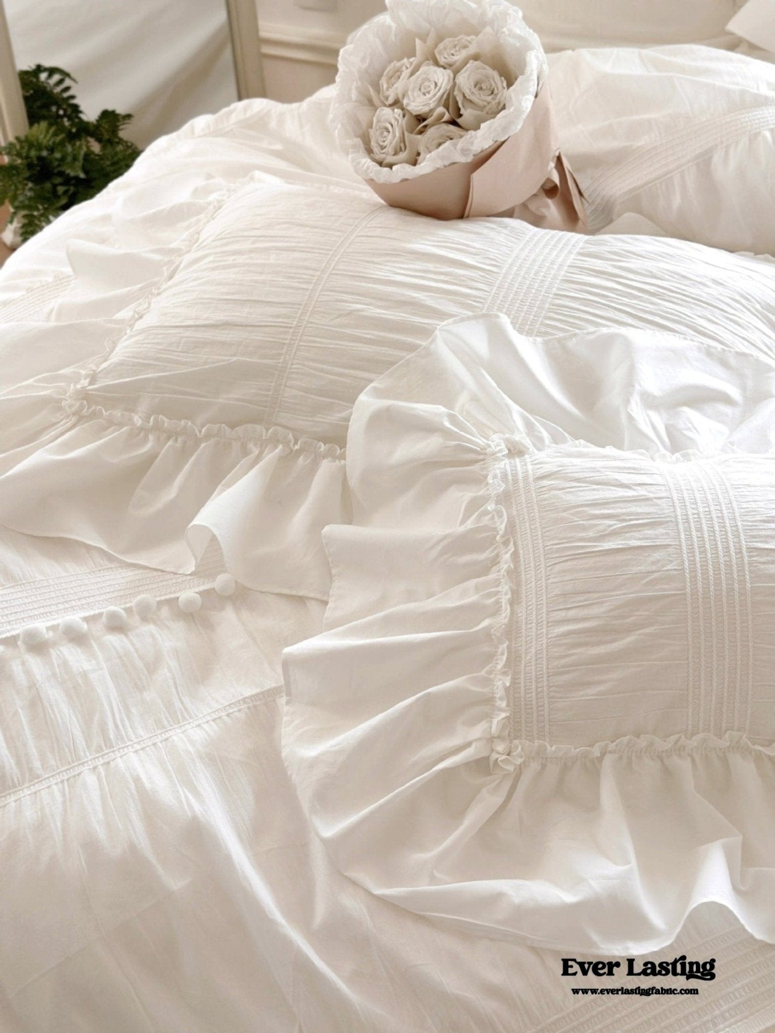 Bubble Washed Cotton Ruffle Bedding Set / White - Ever Lasting