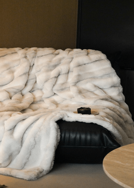  - Ever Lasting - Caleb Fleece Throw Blanket / Gray - Blankets - Ever Lasting