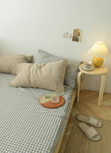 Checkered Bedding Set / Caramel Brown