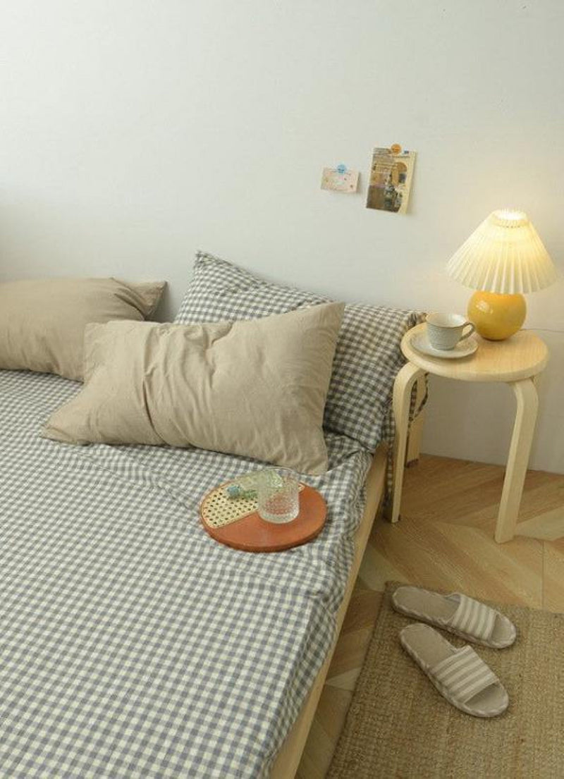 Checkered Bedding Set / Beige