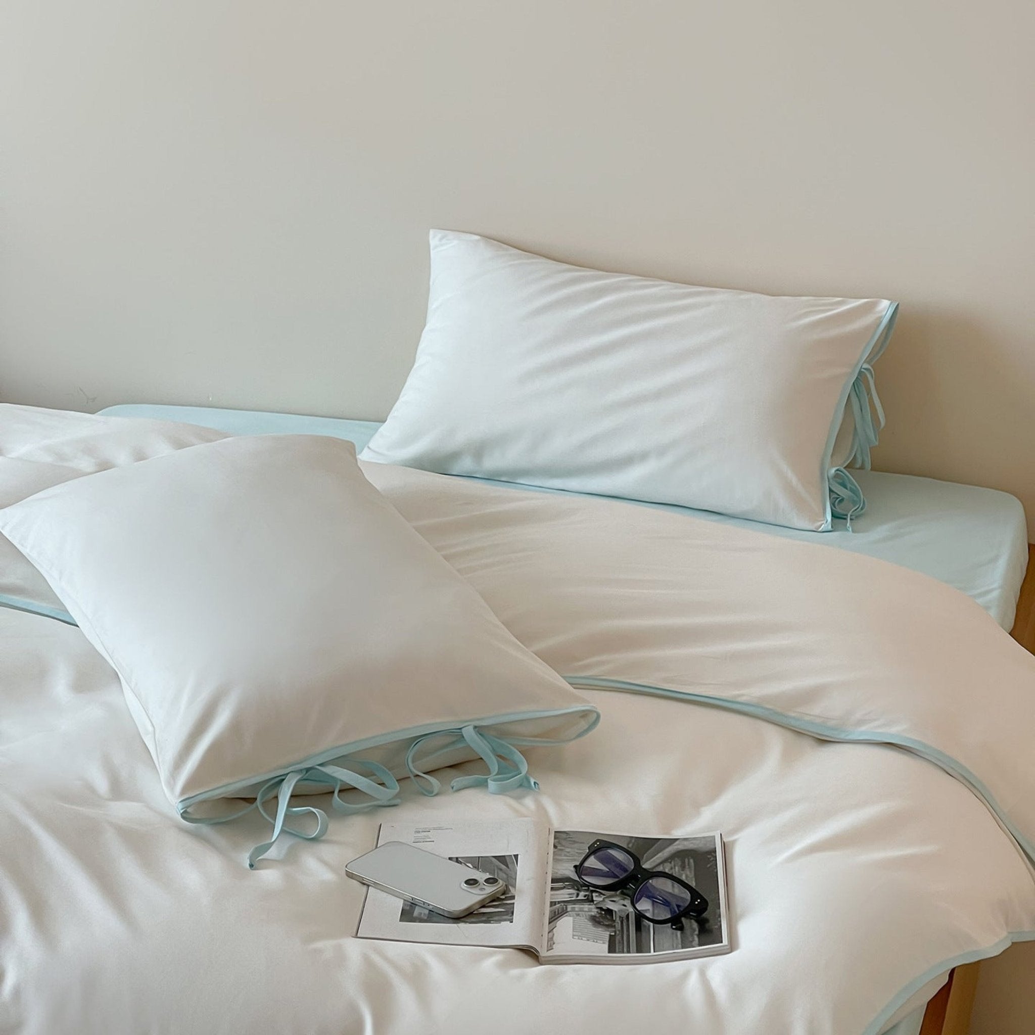 Chloe Minimalist Solid Tie Cotton Bedding Set / Blue with Navy Blue Ties - Ever Lasting