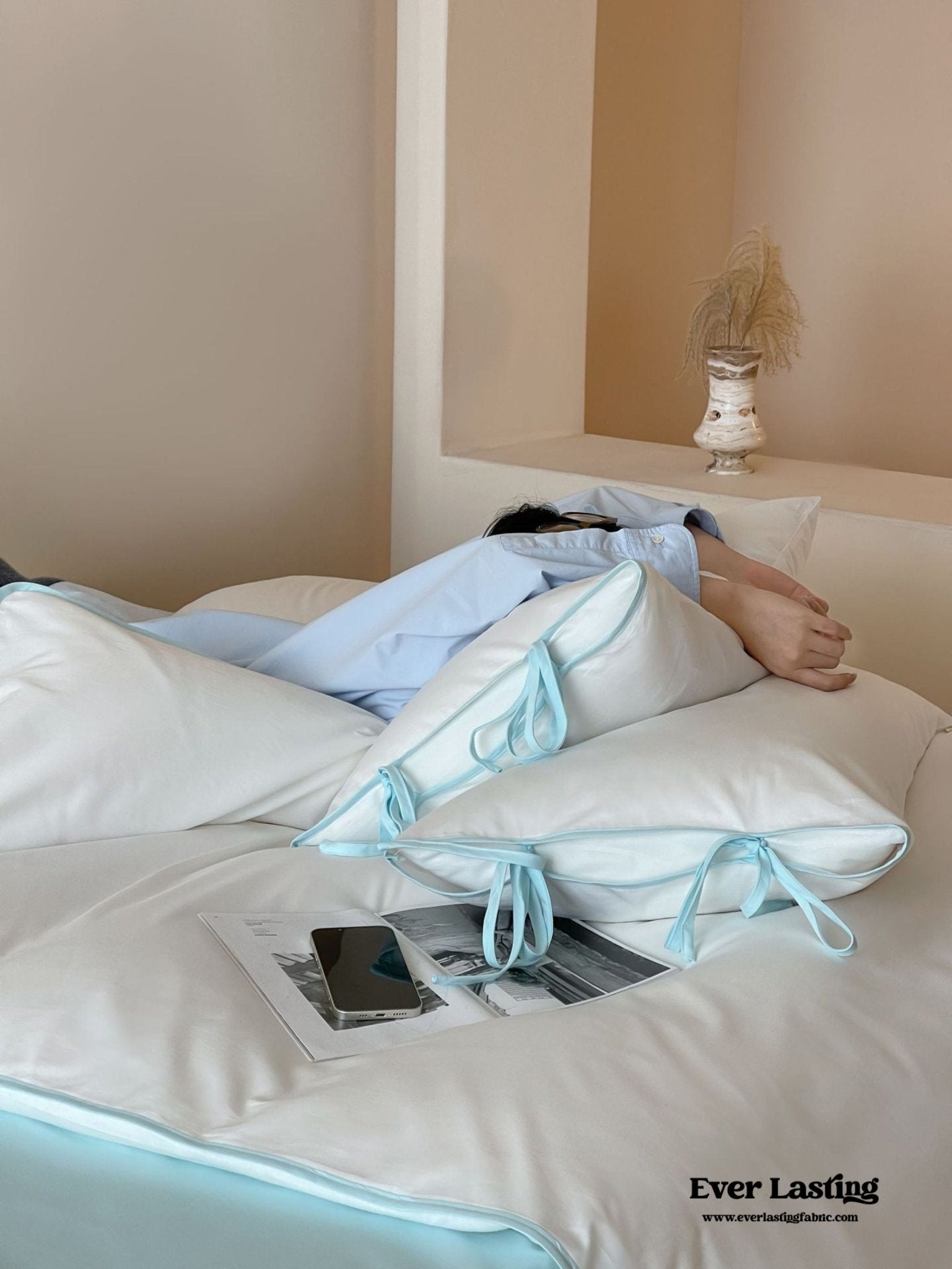 Chloe Minimalist Solid Tie Cotton Bedding Set / Cream with Blue Ties - Ever Lasting