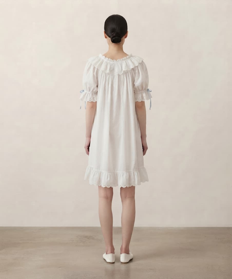 Cloudberry Ruffle Sleeveless Nightgown / White