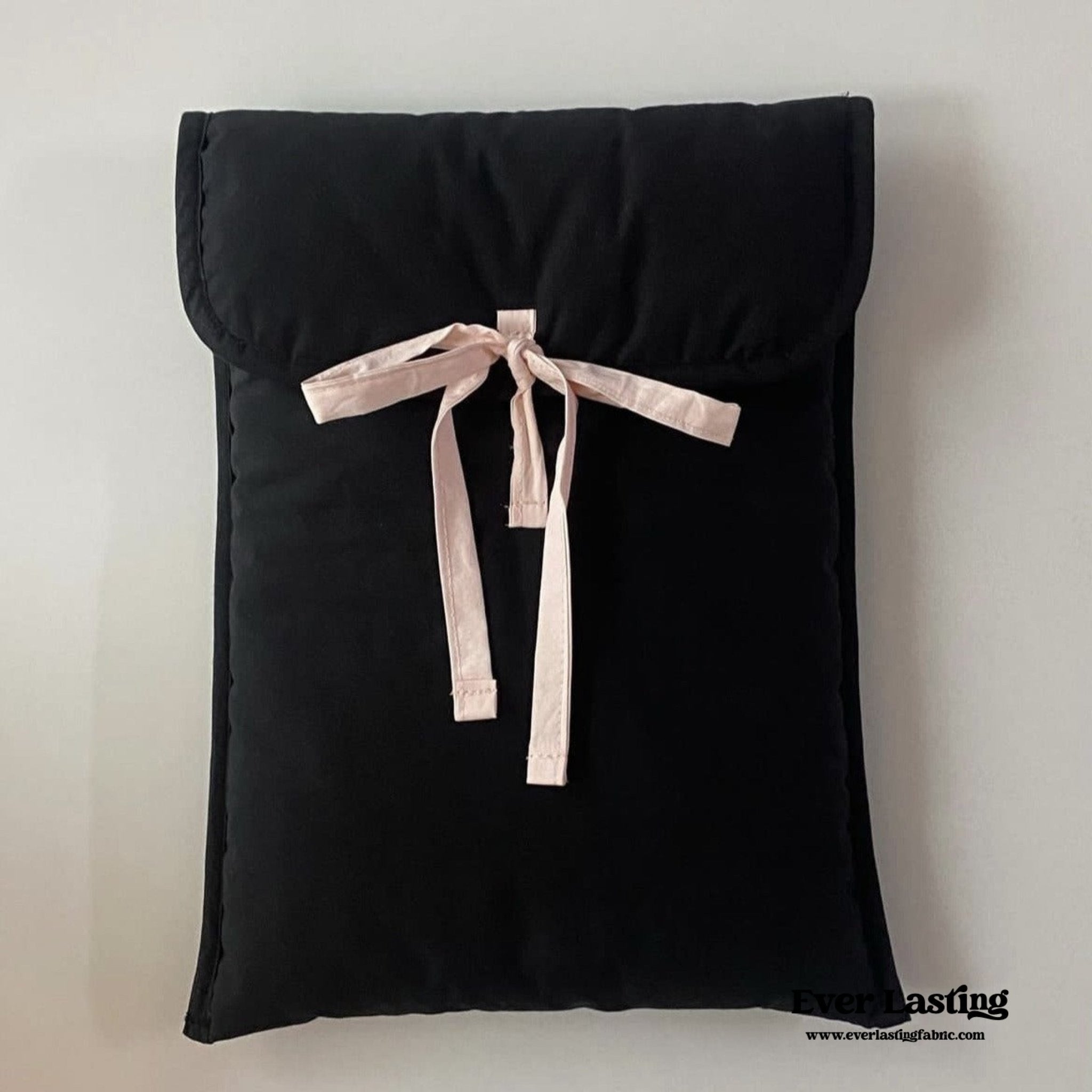 Coquette Laptop Case / Black + Pink - Ever Lasting