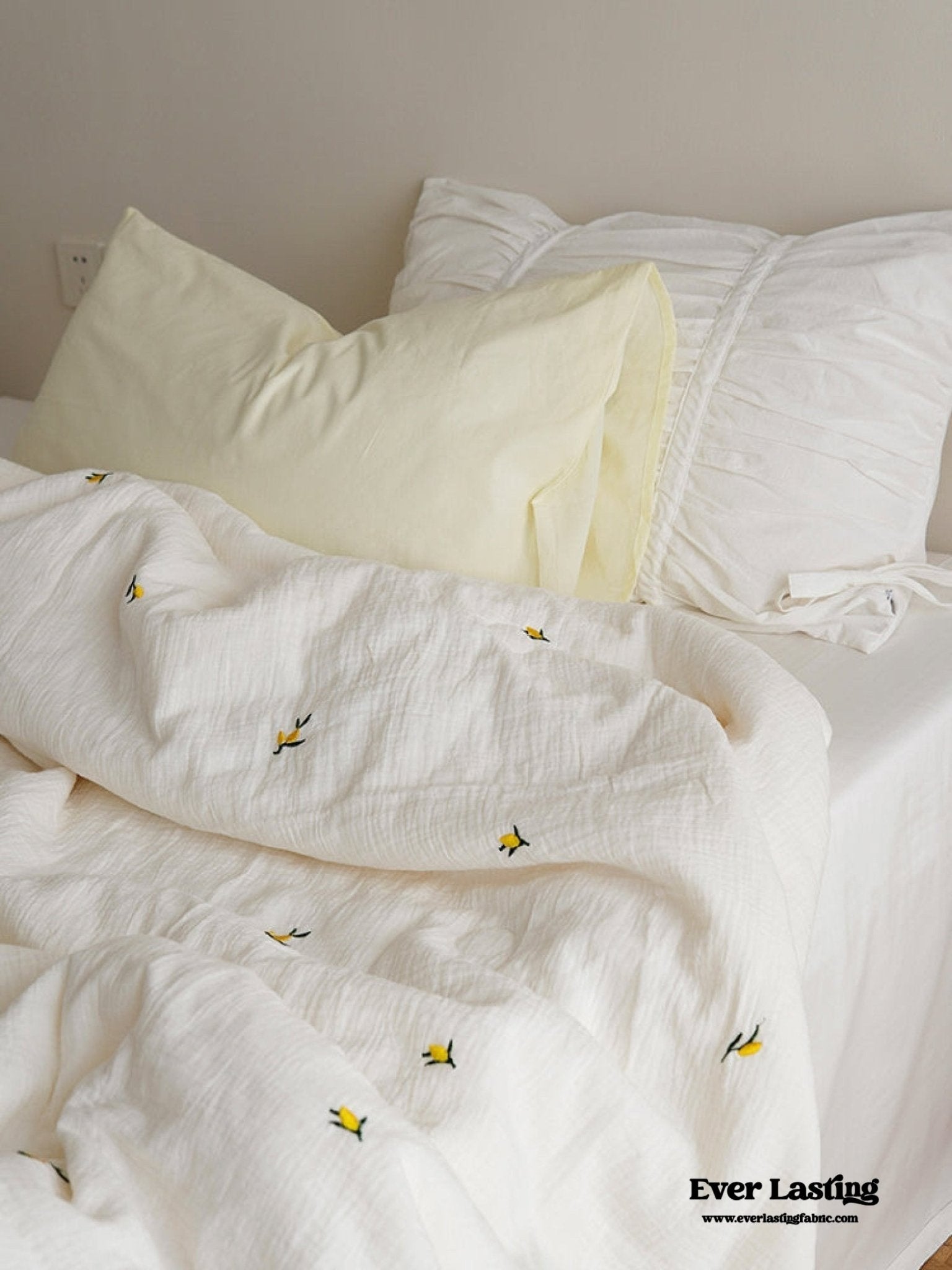 Coquette Ribbon Ties Pillowcases / White - Ever Lasting