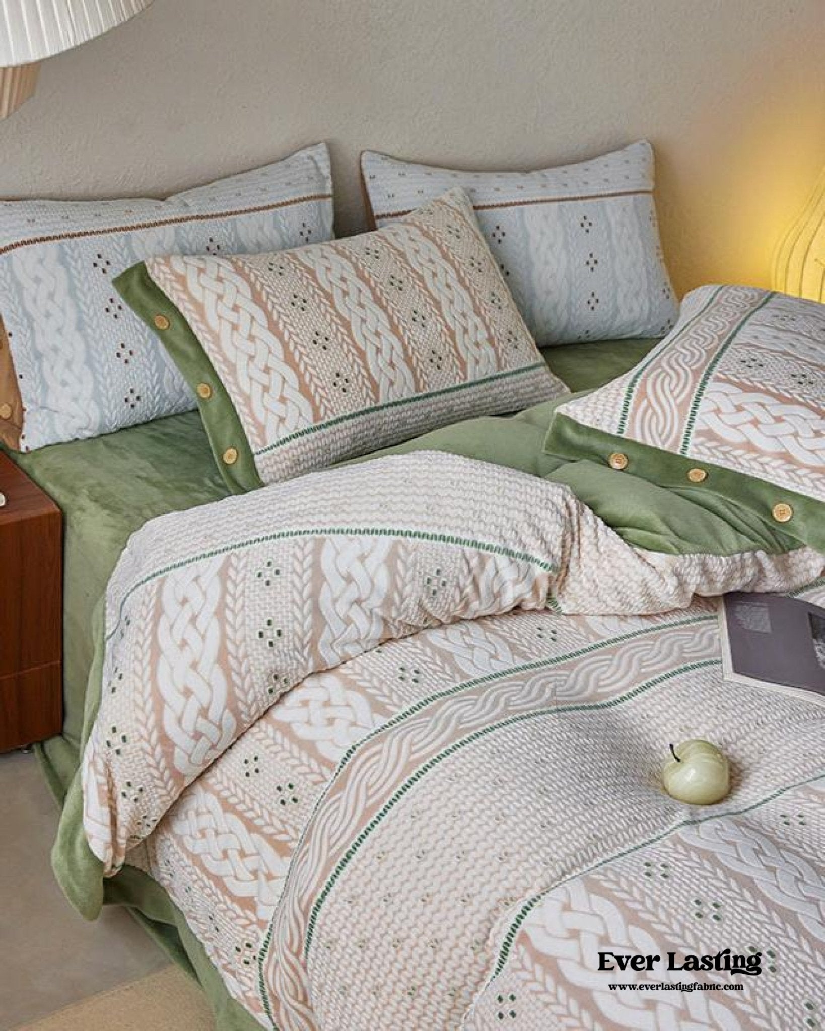 Cottage Braided Button Velvet Bedding Set / Cream - Ever Lasting