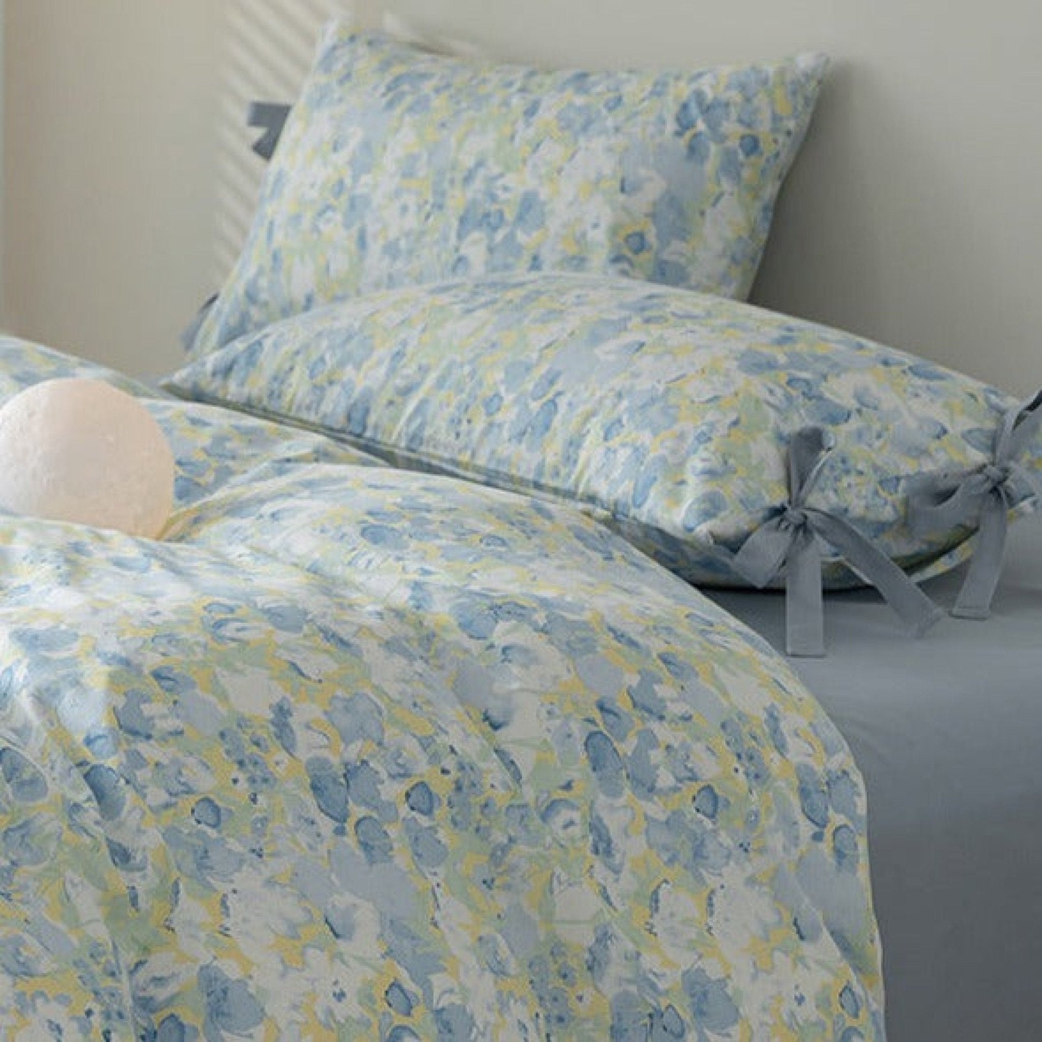 Cottage Ribbon Bow Tie Floral Bedding Set / Floral Blue - Ever Lasting