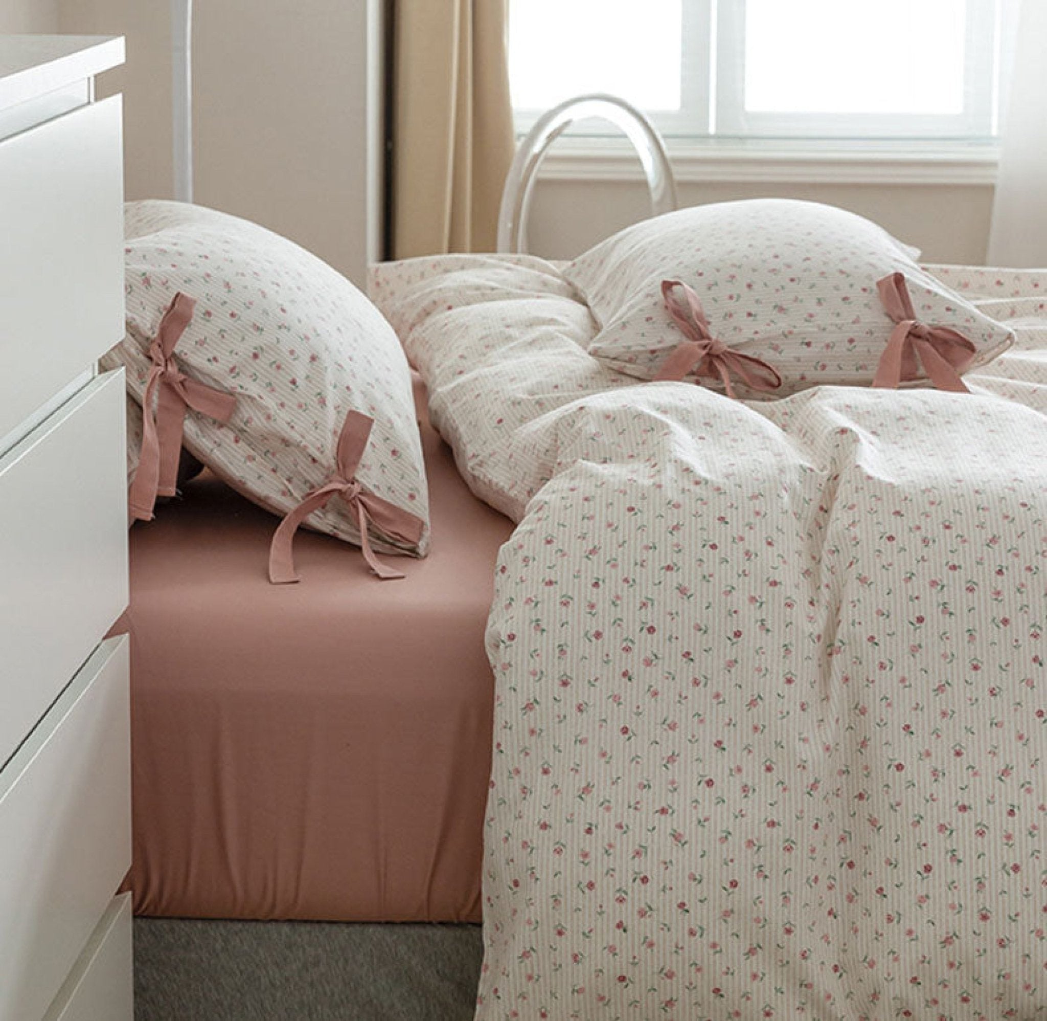 Cottage Ribbon Bow Tie Floral Bedding Set / Rust Pink - Ever Lasting