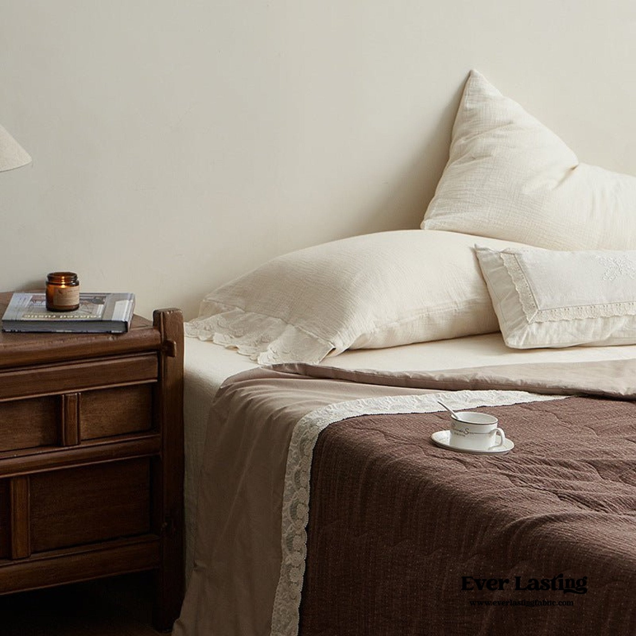 Cotton Quilt with Lace Trim – Soft Textured Bed Blanket for All Seasons / Red & Brown - Ever Lasting