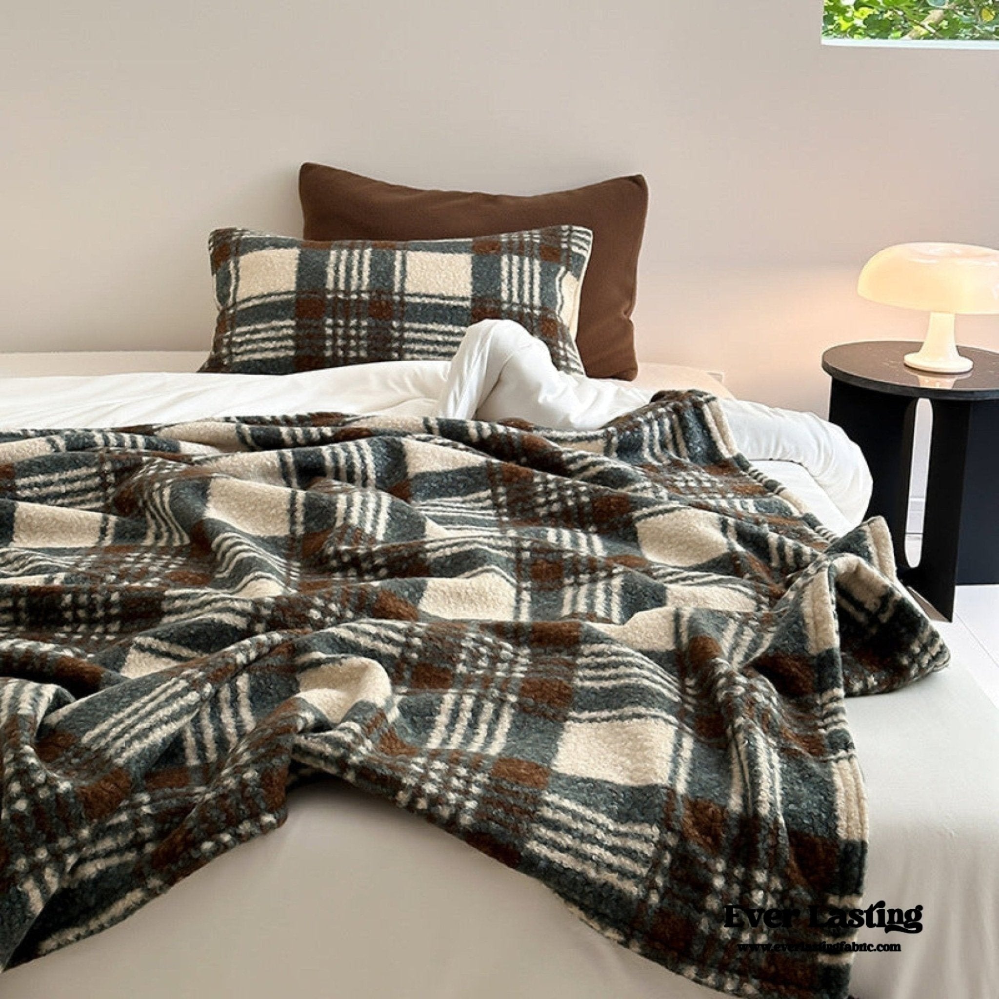 Cozy Plaid Wool Throw Blanket / Red - Ever Lasting