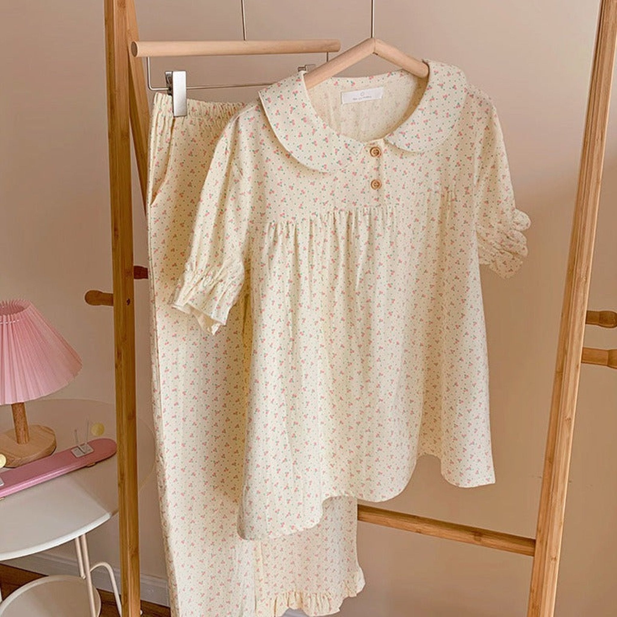 Cream Floral Quarter Sleeves & Long Pants Pajama Set - Ever Lasting