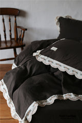 Dark Ruffle Bedding Set / Black