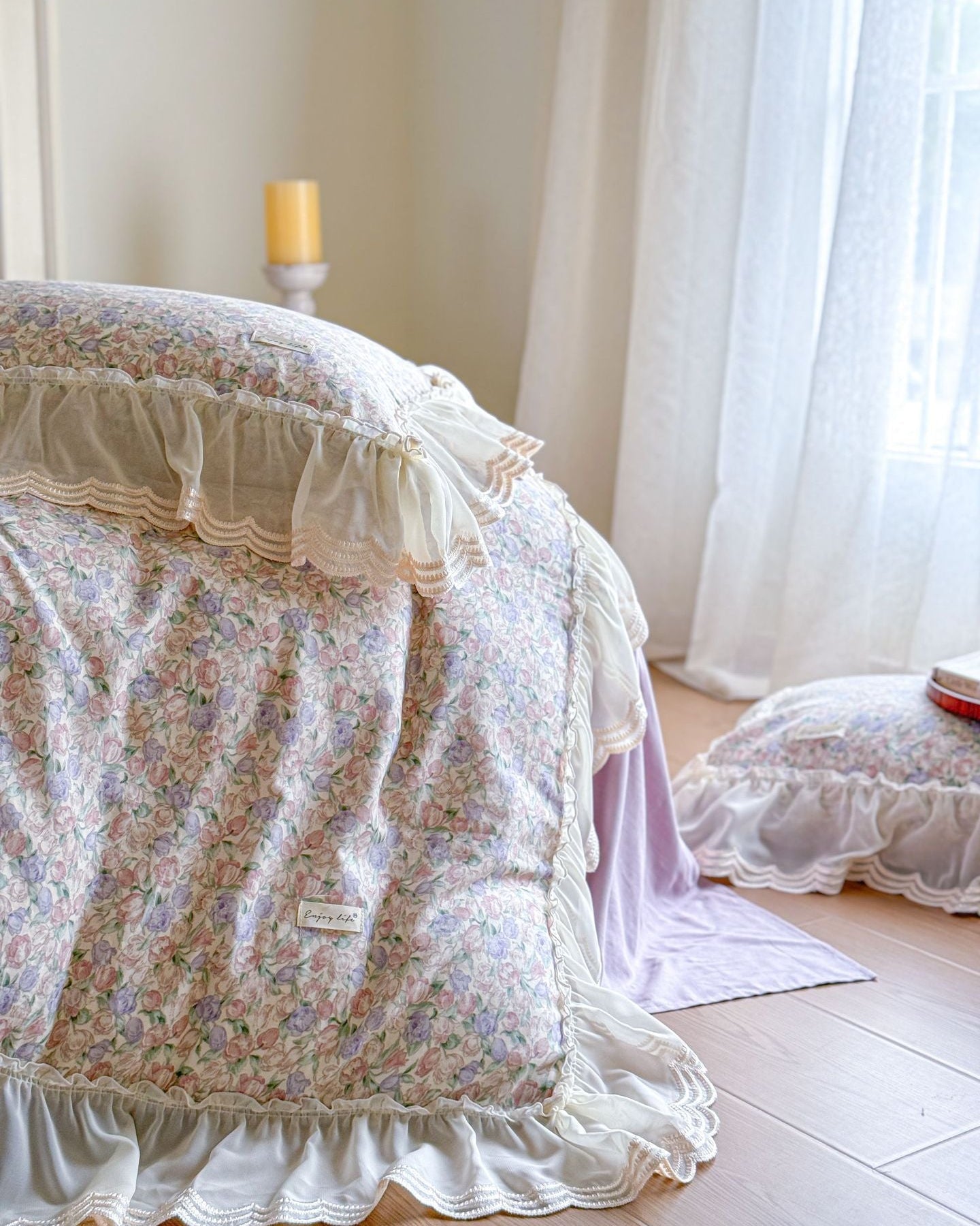 Delicate Floral Lace Ruffled Bedding Set / Pink - Ever Lasting