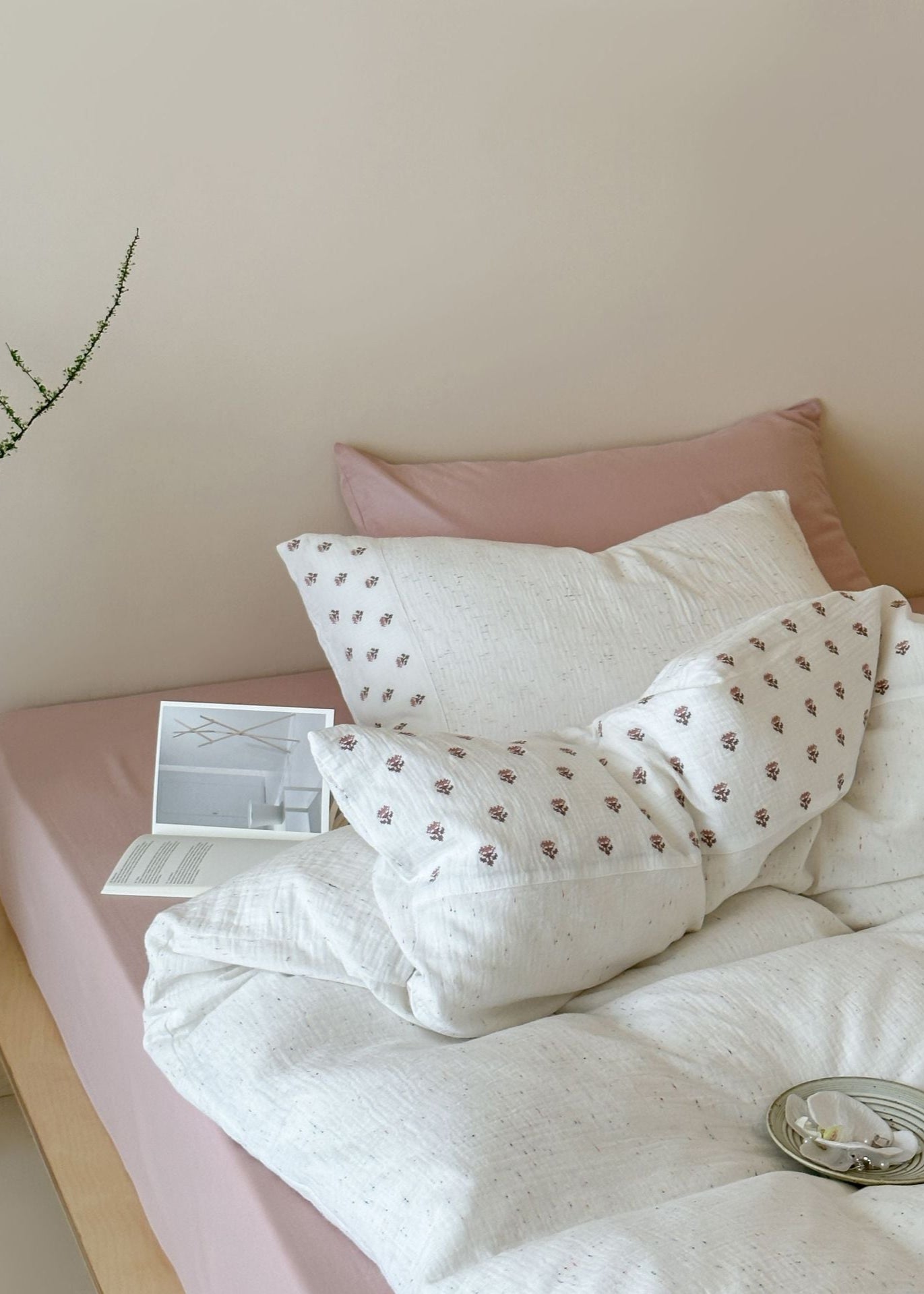 Delilah Floral Double Gauze Bedding Bundle - Ever Lasting