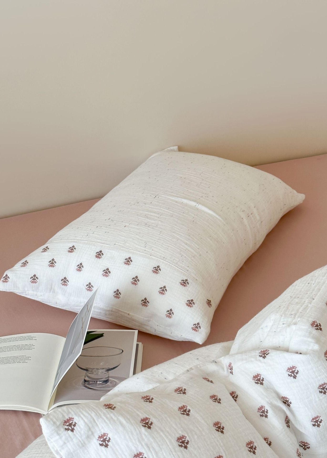 Delilah Floral Double Gauze Bedding Bundle - Ever Lasting