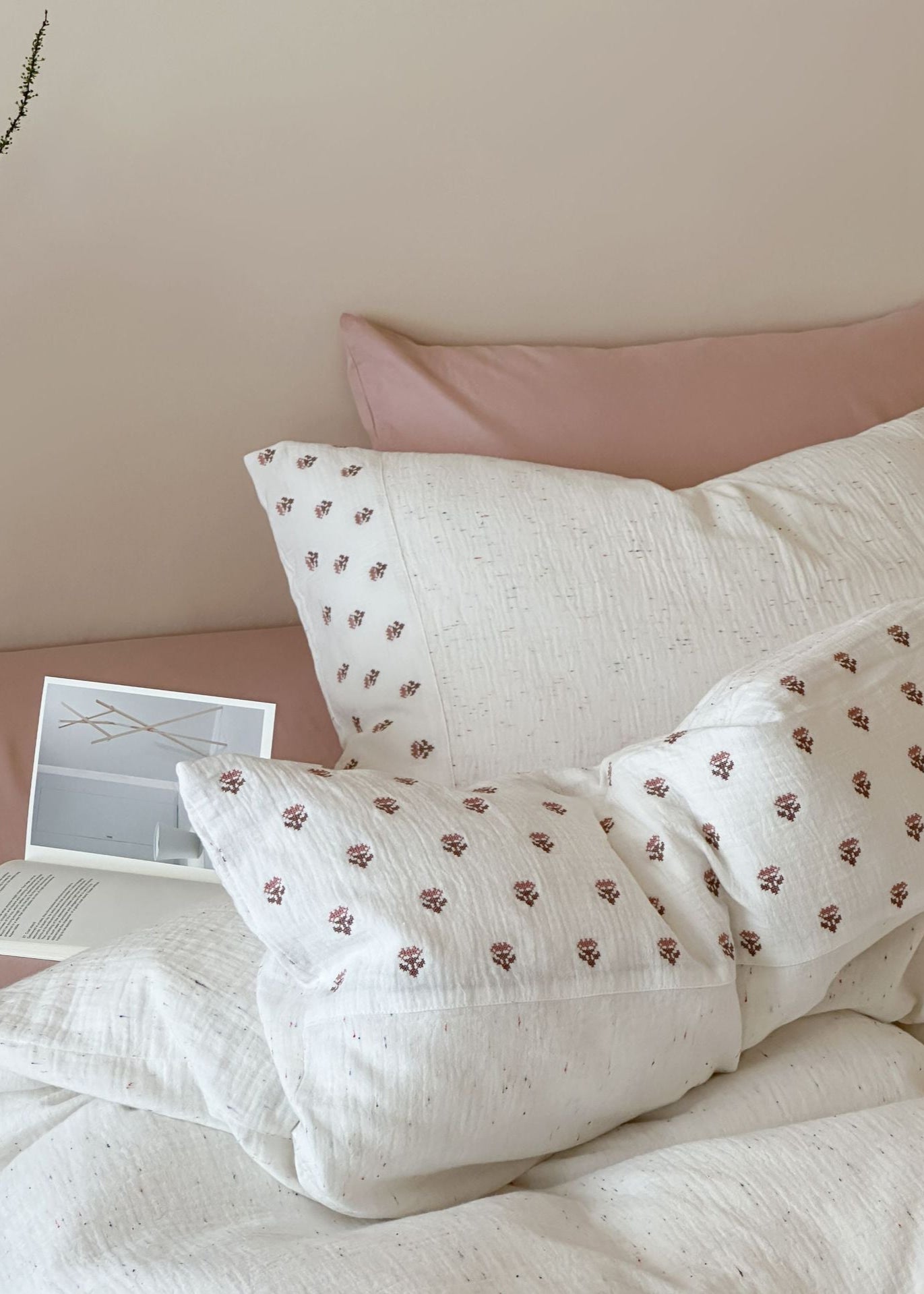 Delilah Floral Double Gauze Bedding Bundle - Ever Lasting